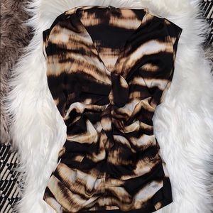 🔥👚 EUC. ANN TAYLOR CHEETAH/TIGER PRINTED BLOUSE.